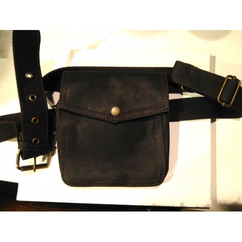 GENUINE LEATHER FANNY PACK SQUARE